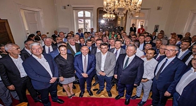 Soyer'e meclis üyelerinden destek
