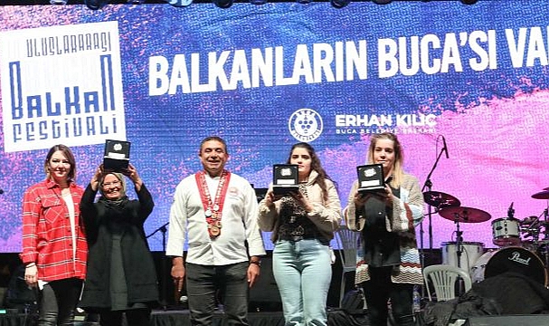 Balkanların güzellikleri Buca’da sahnelendi