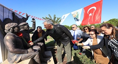 Bülent Ecevit, Güzelbahçe'de anıldı