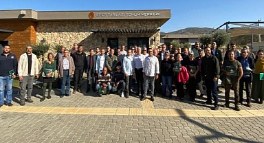 Efes Tarlası Yaşam Köyü'nde çiftçi eğitimleri