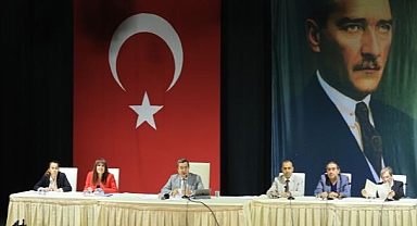 Konak Belediye Meclisi toplantısı