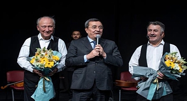 Sezon ''Ortadaki Oyun''la başladı