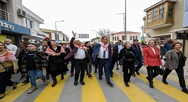 Soyer, Turuncu Şenlik'te