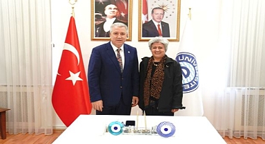 Egeli bilim ekibinden kısa sürede yüksek verimli çay bitkisinin üretimine yönelik proje