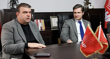Yücel, Seferihisar'da partililerle buluştu
