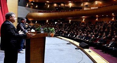 İduğ: “Türkiye sizleri ayakta tutmaya odaklanmalı”