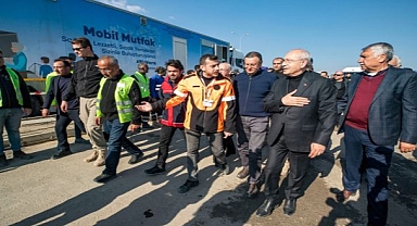 Kılıçdaroğlu'dan İzmir Büyükşehir'in Hatay’daki merkezine ziyaret
