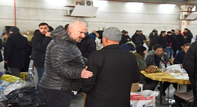 Menemen'den Kalpleri Isıtan Yardım