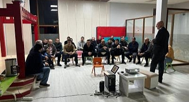 İzmirli babalar eğitimde