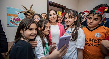 Selvi Kılıçdaroğlu İBB nin çocuk ve kadın hizmetlerini inceledi
