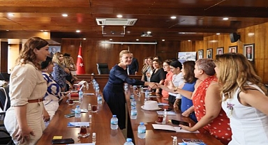 Deü, İş Dünyasının Başarılı Kadınlarını Konuk Etti