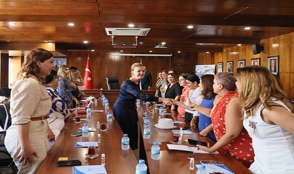 Deü, İş Dünyasının Başarılı Kadınlarını Konuk Etti
