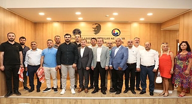 İzmir Milletvekili Eyyüp Kadir İnan Bergama’yı Ziyaret Etti
