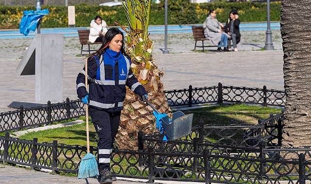 İzmir’in Kadınları Kenti Güzelleştiriyor