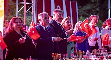 Başkan Tugay 30 Ağustos resepsiyonuna katıldı