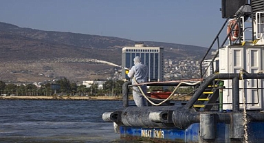 İzmir Körfezi için modifiye kil uygulaması devrede