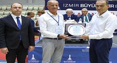 Spor Kulübü’nde bayrak değişimi