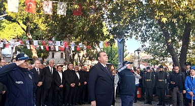 87 Yıldır Aynı Saatte, Aynı Özlemle