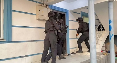 EŞ ZAMANLI OPERASYON: İZMİR VE KOCAELİ’DE “MEDELER” ÇETESİNE DARBE