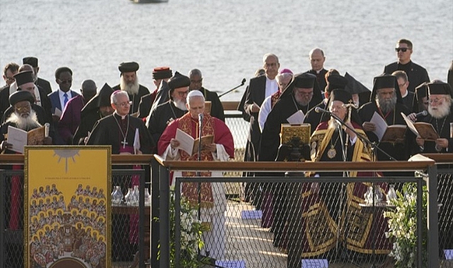 PAPA 14. LEO 1700. YIL DÖNÜMÜNDE İZNİK’TE Tarihî ziyarette birlik mesajı… Ancak bazı çevrelerde “Bizans yeniden canlandırılıyor” tartışması