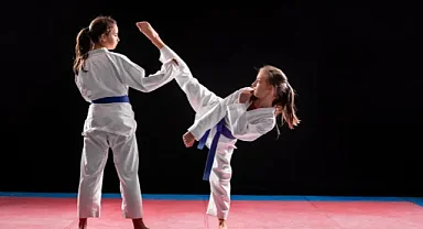 Seferihisar Belediyesi'nden Kadınlara Özel Öz Savunma Eğitimi