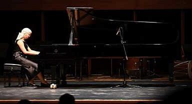 Dünya Türk Dili Ailesi Günü İzmir’de ilk kez düzenlendi