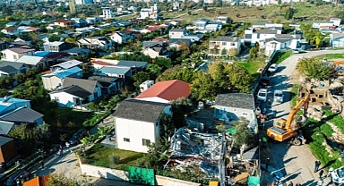 “Seferihisar Belediyesi, Sığacık Karagöl’de Kaçak Yapıları Yıktı”