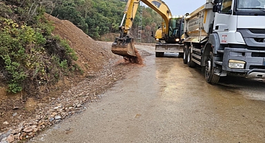 İzmir Büyükşehir Belediyesi ekipleri yağış nöbetinde