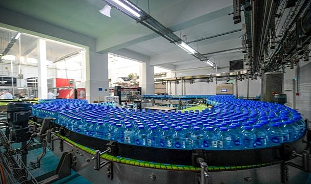 İzmir’in suyu Şaşal yeni yüzüyle raflarda