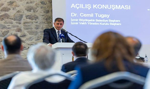 İzmir sahneye çıkıyor